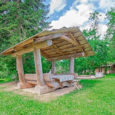La Pom De Pin Holiday home Chennegy